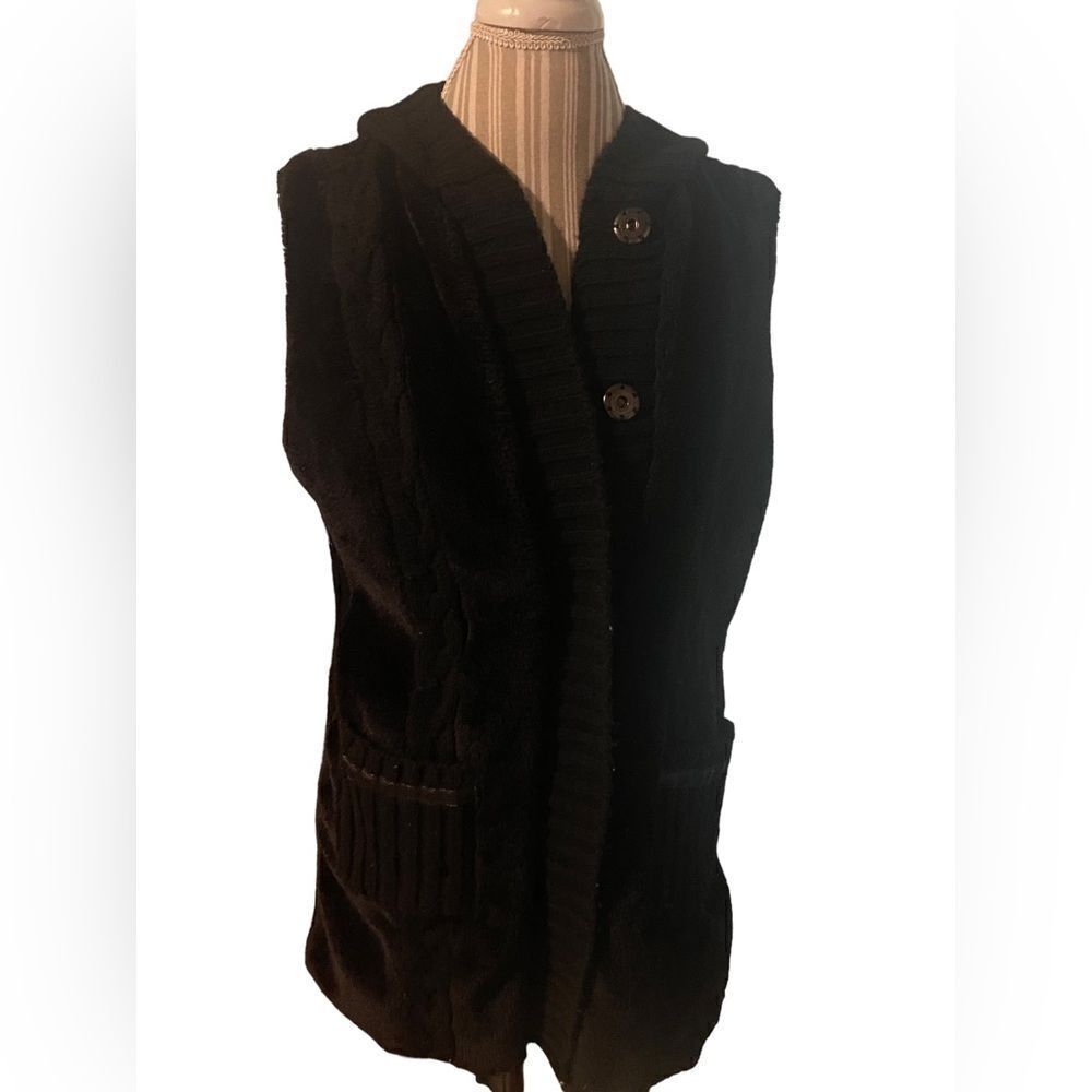 Fever size small fleece vest with hood excellent condition  see pics